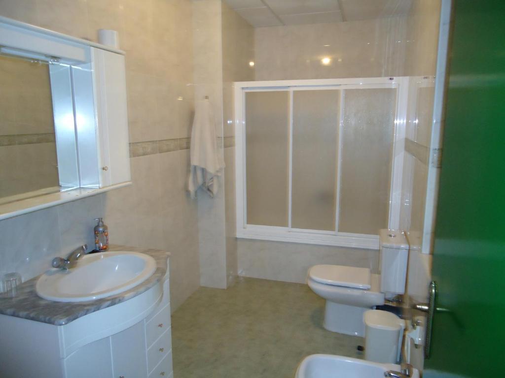 Hostal Los Claveles 바에나 객실 사진