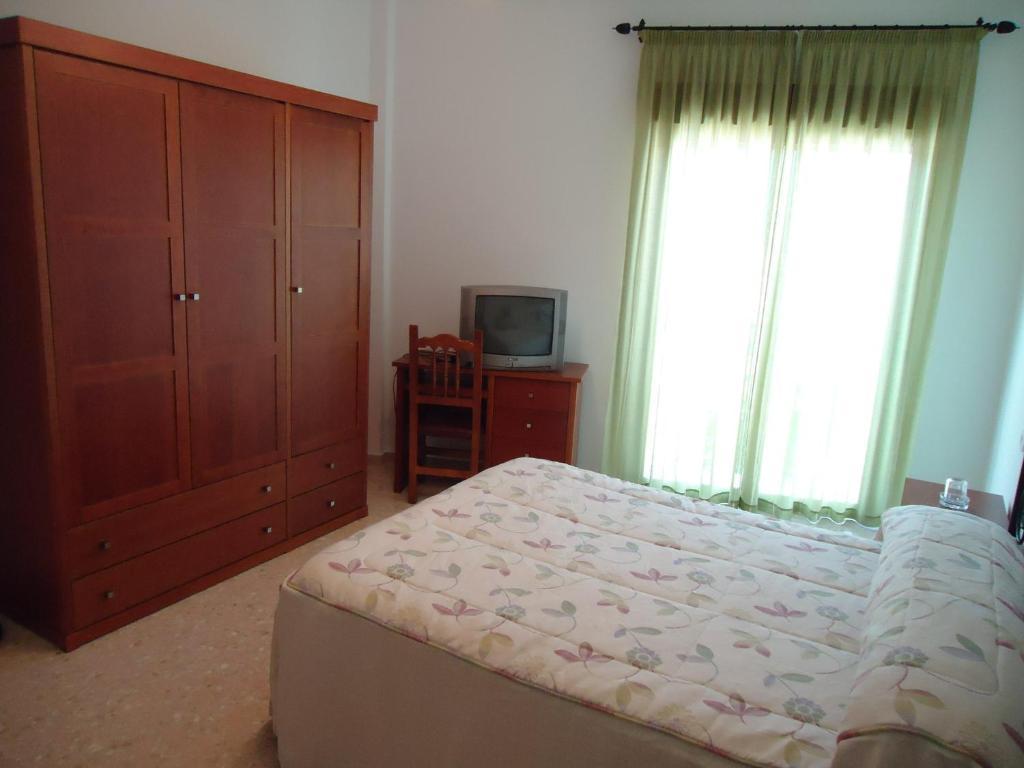 Hostal Los Claveles 바에나 객실 사진